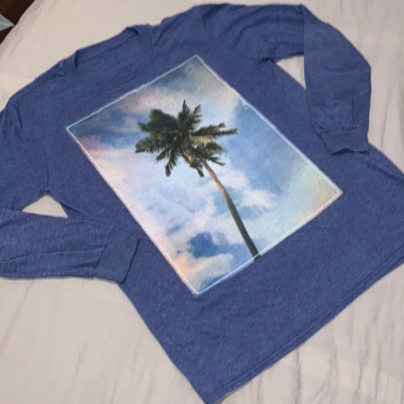 - Men’s long sleeve t shirt - Picture 1 of 2